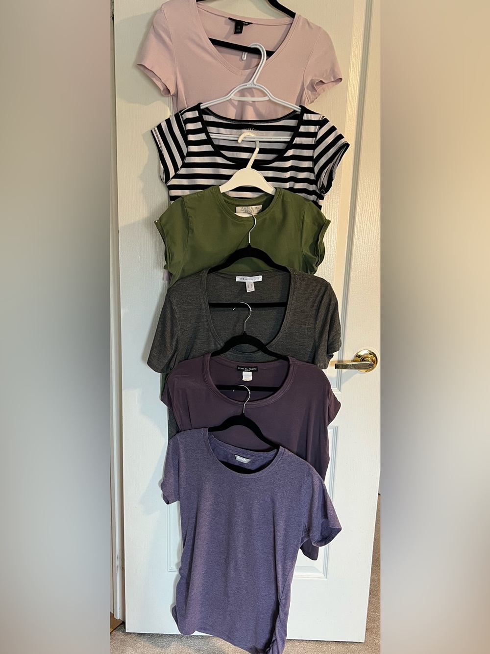 Bundle of 6 H&M, Zara, Bench, etc Women's Short Sleeve Tee-shirts 🤩